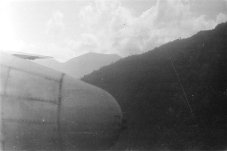 Foto genomen uit vliegtuig, Bestanddeelnr 67-5-4