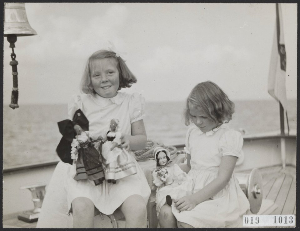 Foto is uitgeknipt uit een grotere foto, Bestanddeelnr 019-1013