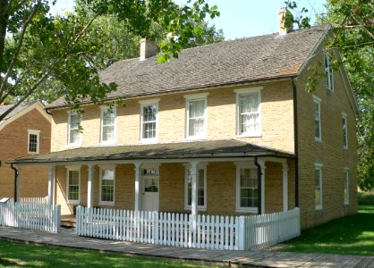 Fort Sisseton commanding officer quarters from NE 1