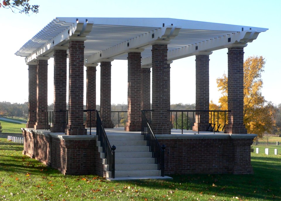 Fort Scott National Cemetery, rostrum 1