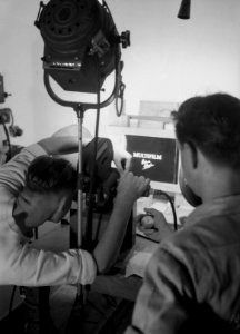 Fotoreportage Multifilm voor een artikel in het tijdschrift Wapenbroeders, Bestanddeelnr 11456