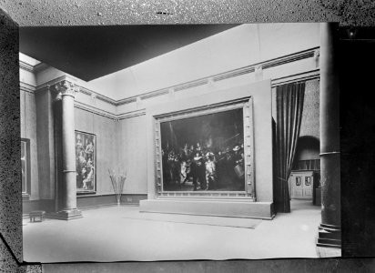 Foto van de Nachtwachtzaal in het Rijksmuseum, Bestanddeelnr 252-1626 photo