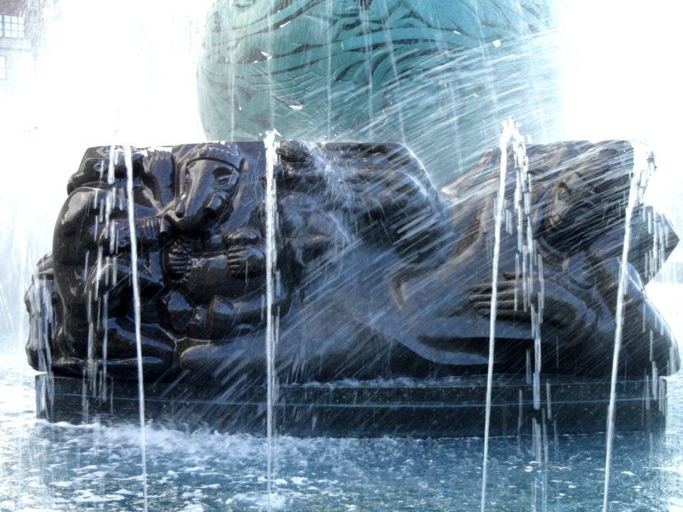 Fountain of Eternal Life, base - Cleveland, Ohio - DSC07935