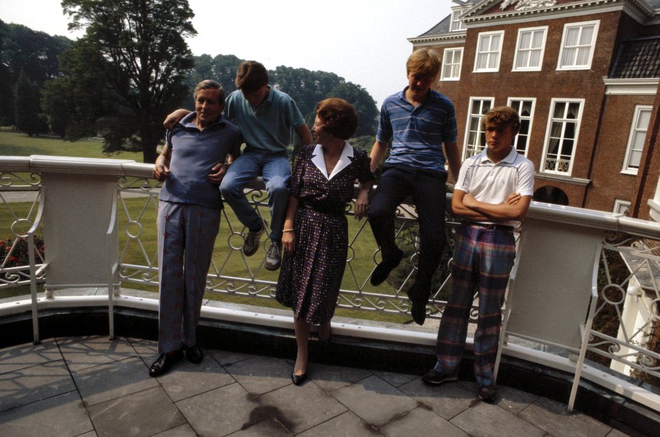 Foto uurtje Koninklijke Familie Claus, Constantijn , Koningin Beatrix , Prins , Bestanddeelnr 253-8924