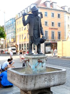 Fountain in Würzburg - DSC02963