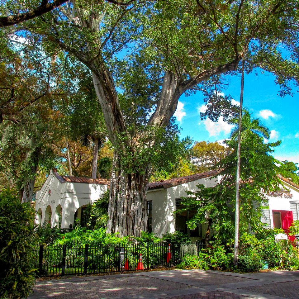 Fort Lauderdale Woman's Club setting view