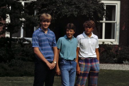 Foto uurtje Koninklijke Familie Willem Alexander , Prins Constantijn en Prins , Bestanddeelnr 253-8926