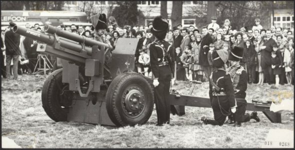 Foto is gelijk aan nr 018-0217, Bestanddeelnr 018-0268