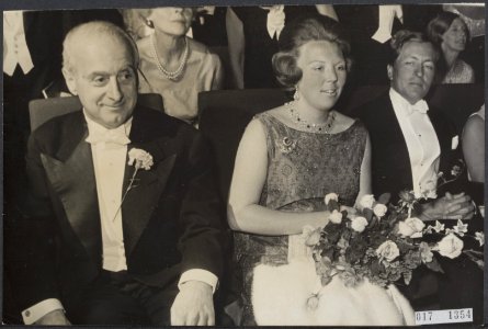 Foto in slechte staat, Bestanddeelnr 017-1354