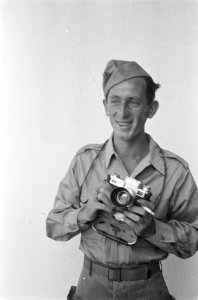 Fotograaf van Dienst Legercontacten, Bestanddeelnr 22-5-2