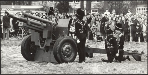 Foto is gelijk aan nr 018-0268, Bestanddeelnr 018-0217