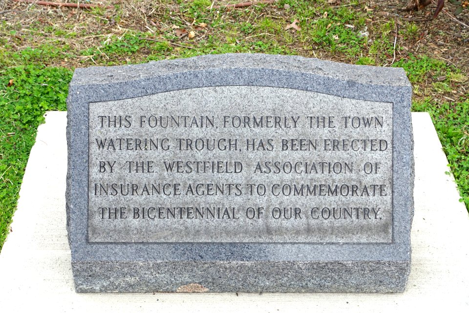 Fountain memorial - Park Square, Westfield, MA - DSC02295