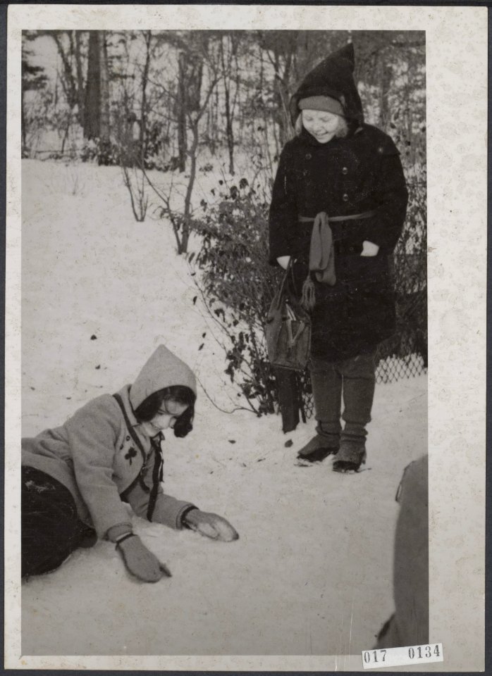 Foto in slechte staat, Bestanddeelnr 017-0134