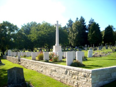 Foster HillWarmemorialAndGraves