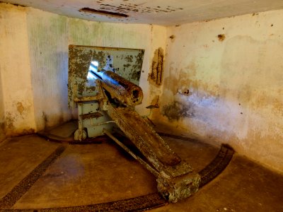 Fort de Vaux kazemat cannon pic3