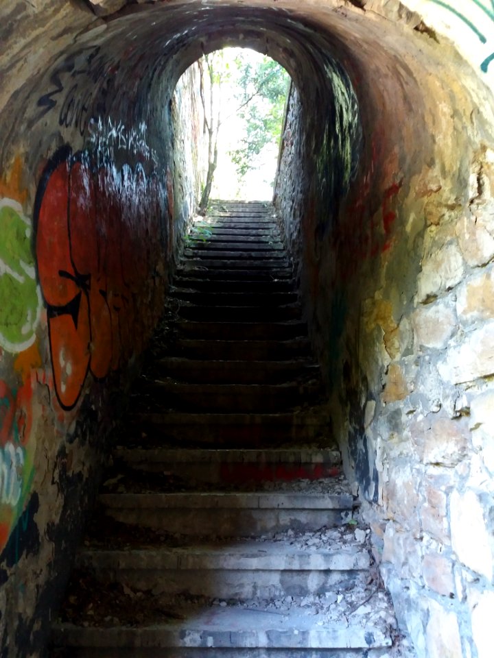 Fort de Loyasse - Escalier - En montant