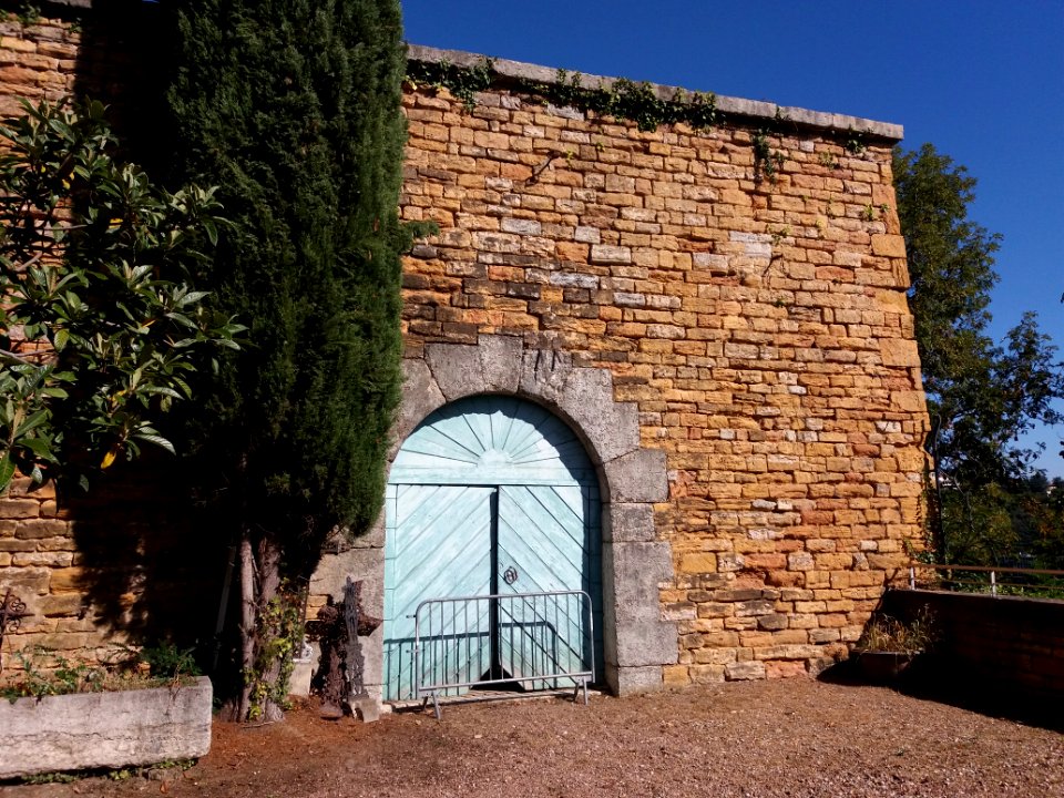 Fort de Vaise - Cour - Mur nord