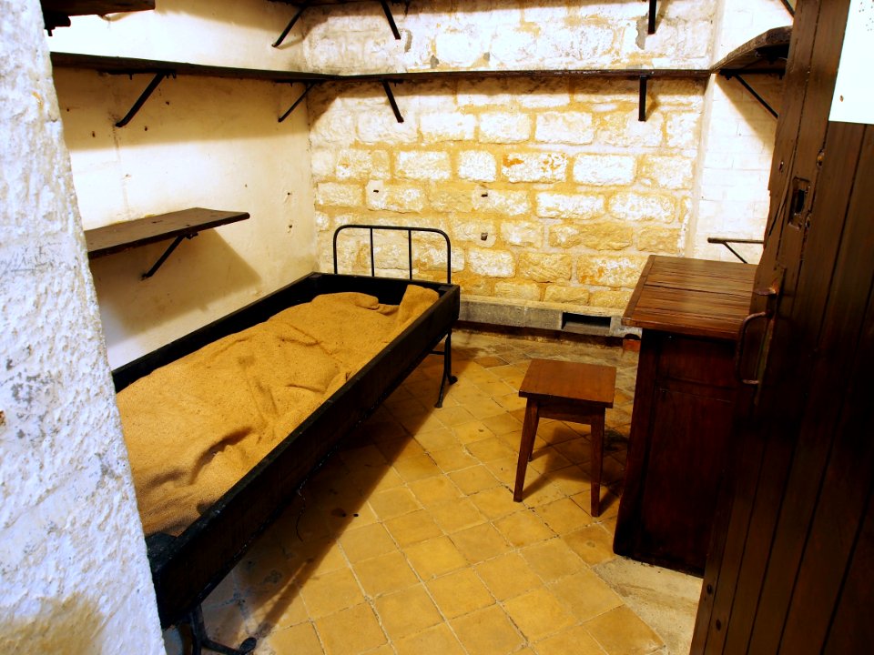 Fort de Vaux, command sleeping quarter