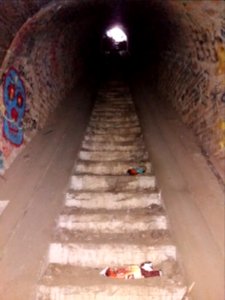 Fort de Loyasse - Bâtiment nord - Intérieur - Escalier d'accès
