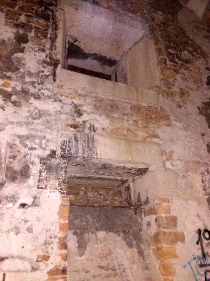 Fort de Loyasse - Bâtiment sud - Poudrière - Fond