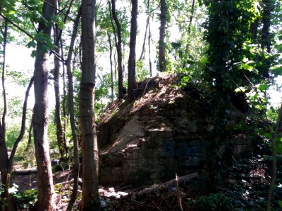 Fort de Loyasse - Bâtiment d'une pièce