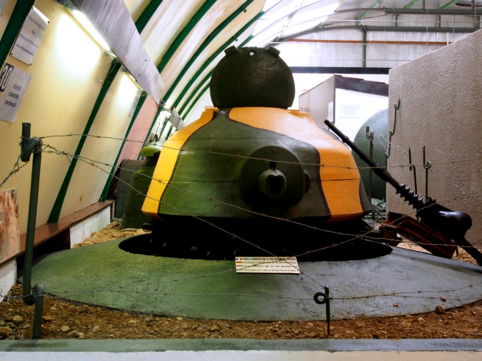 Fort de Fermont and its museum - Demontable Mle35 turret for Hotchkiss machine gun pic1