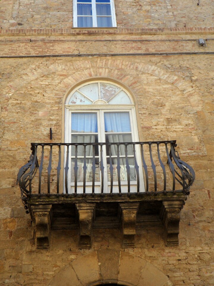 Medieval architecture tuscany
