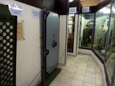 Fort de Fermont and its museum - Door of firing room