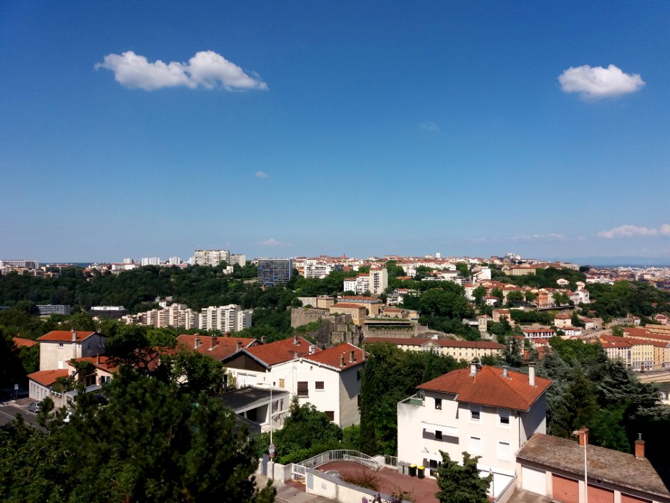Fort de Loyasse - Bâtiment nord - Vue sur Lyon 9e et 1er