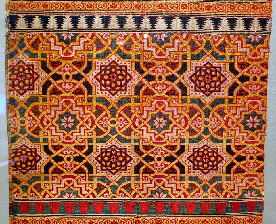 Fragment from a curtain, Spain, Granada, Nasrid dynasty, late 14th century AD, silk, view 2 - Textile Museum, George Washington University - DSC09859