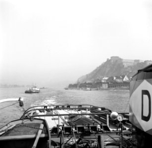 Fort Ehrenbreitstein bij Koblenz, gezien vanaf de Damco 9, Bestanddeelnr 254-1083