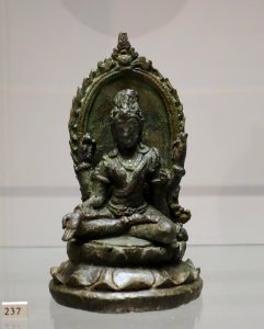 Four-armed Avalokitesvara, Central Java, late 9th or early 10th century AD, bronze - Ethnological Museum, Berlin - DSC01921