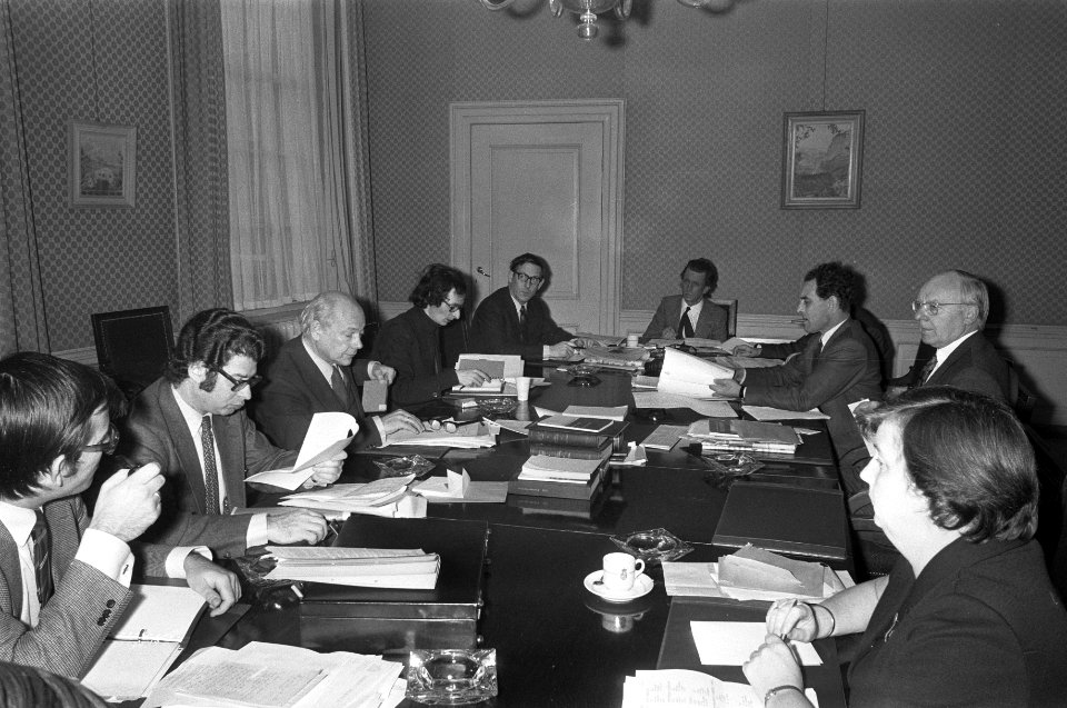 Fractieleiders Tweede Kamer vergaderen, PvdA-fractie vergadert, Bestanddeelnr 926-0952