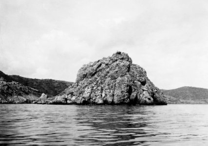 Från havet. Petra Tou Limniti - SMVK - C02354