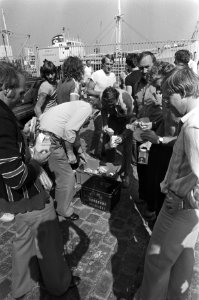 Fouragering van postende stakers, Bestanddeelnr 930-4271