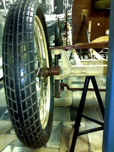 Fournier Voiturette BaBy Type 1912 front suspension