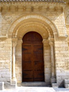 Frómista - Iglesia de San Martín, exterior 03