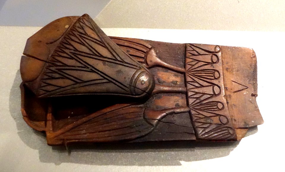 Fragment of Spoon in Form of Lotus - Egypt, New Kingdom, Dynasty 18, c. 1539-1292 BC, wood - Brooklyn Museum - Brooklyn, NY - DSC08663