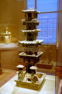 Four-storey tower, North central China, Henan province, Eastern Han dynasty, 100s AD, earthenware, green lead glaze - Portland Art Museum - Portland, Oregon - DSC08600