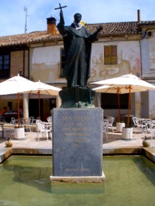 Frómista - Fuente-Monumento a San Telmo 1