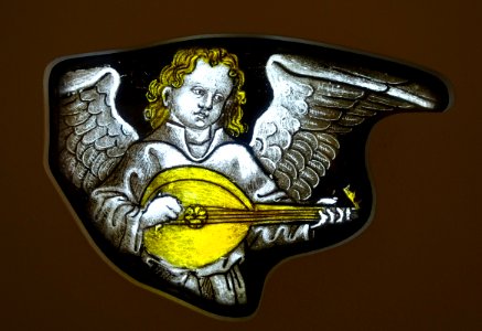 Fragment of an Angel playing the lute, Cologne, 1500-1525, stained glass - Museum Schnütgen - Cologne, Germany - DSC09866