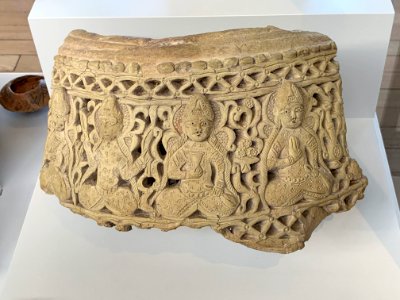 Fragment of a water jar (habb), Northern Iraq, 13th century photo 1