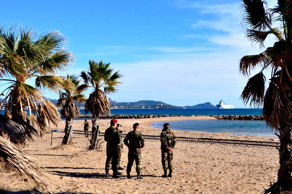 Fréjus plage armée