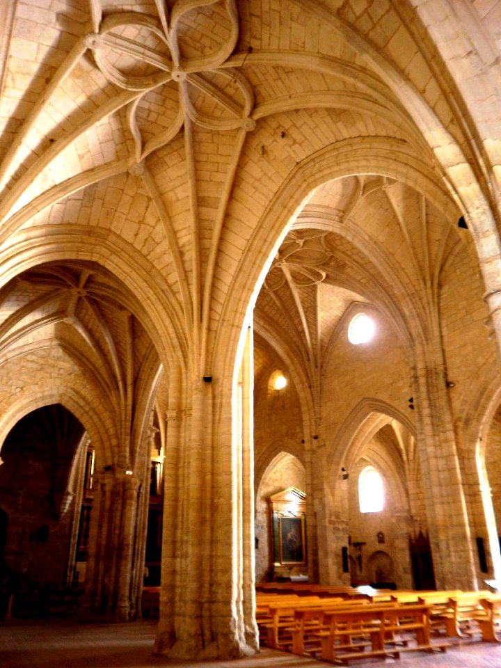 Frómista - Iglesia de San Pedro 11