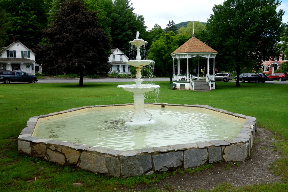 Fountain - Townshend, Vermont - DSC08406