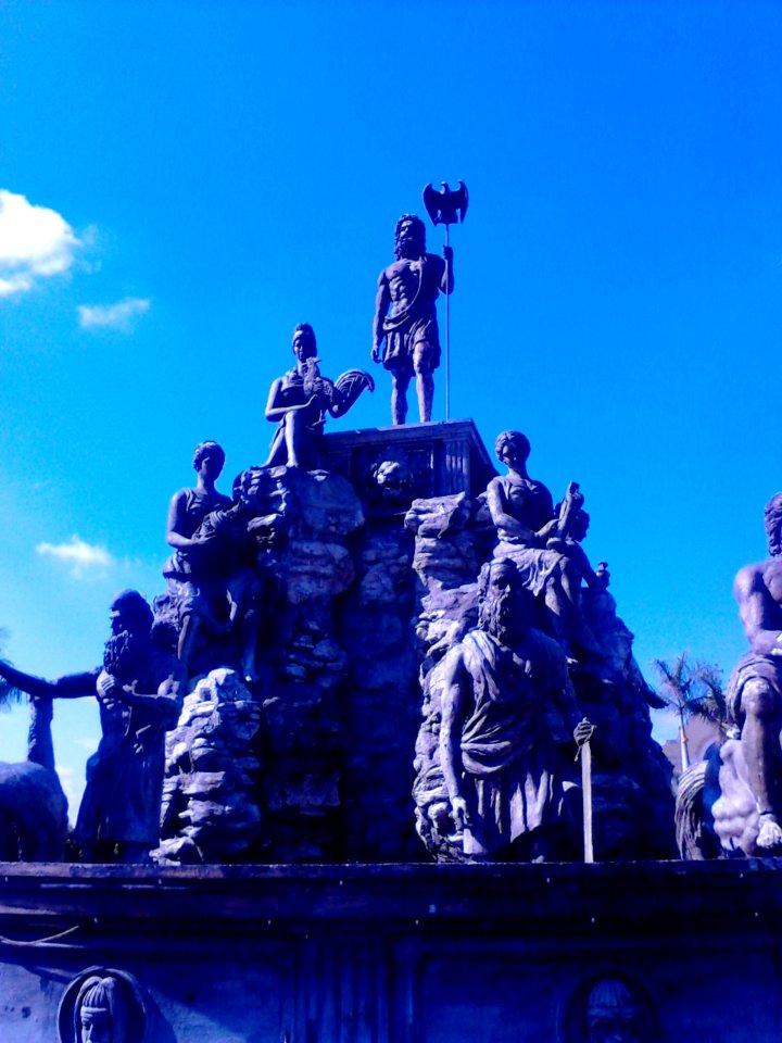 Fountain at Xevera, Mabalacat City, Pampanga, Philippines (7)