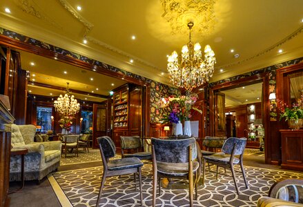 Lobby estherea upscale