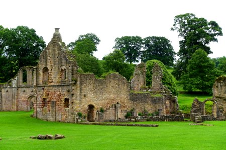Fountains Abbey - North Yorkshire, England - DSC00572