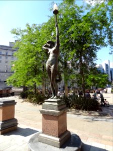 Four Lamp Posts Even