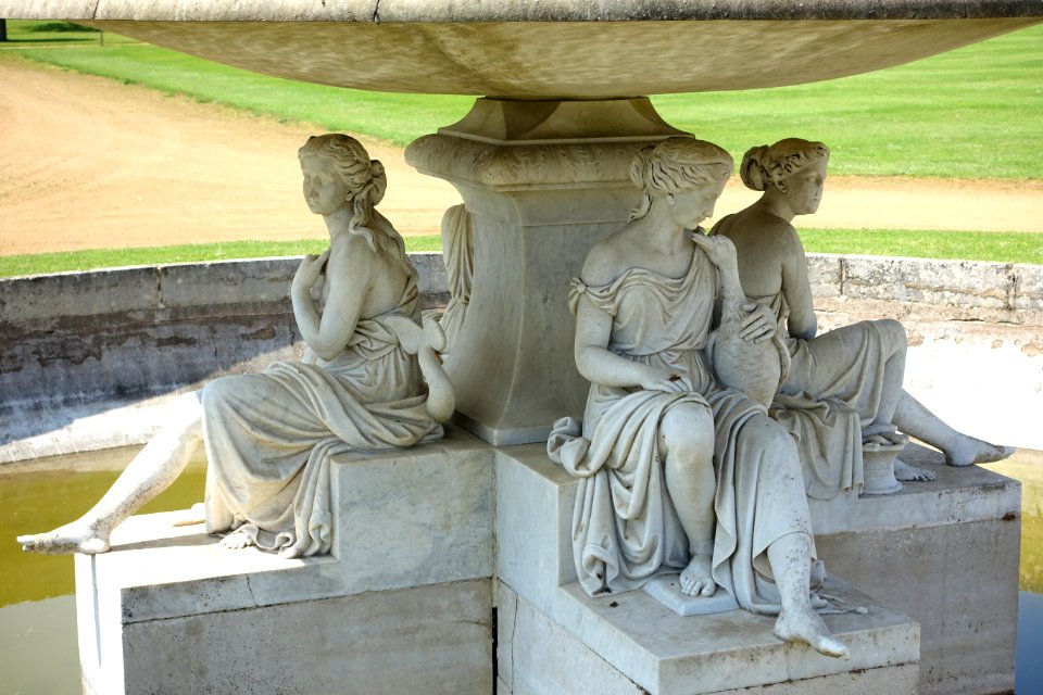Fountain, c. 1862, marble, view 2 - Wrest Park - Bedfordshire, England - DSC08305